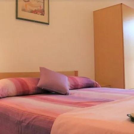 Apartamento Beautiful In A Nice With Swimming Pool